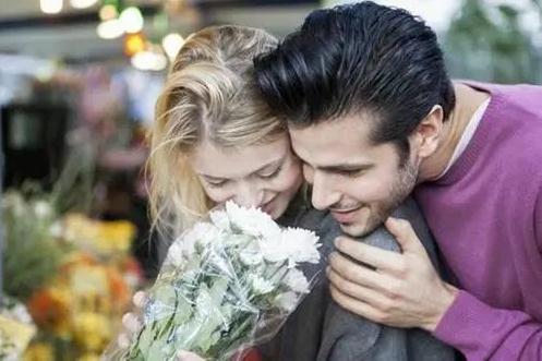 总在过度追求“男女平等”，难怪你脱不了单！