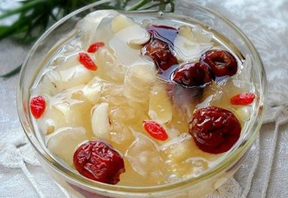 冬季养生小常识 餐前最好喝一小碗汤