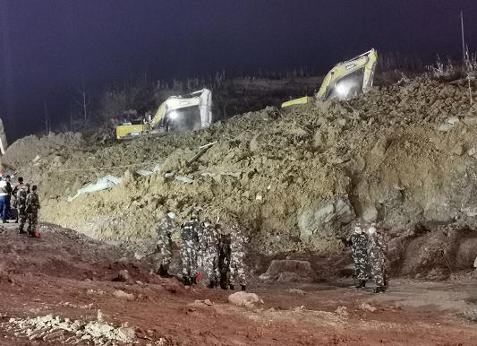 5人遇难9人失联 贵州毕节一工地发生山体滑坡