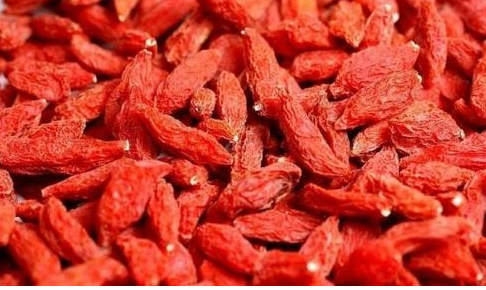 冬季养生的重点是“养身防寒”