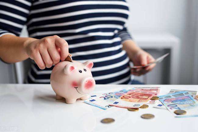 攒不下钱如何用风水化解 落地窗不能开太大的面积