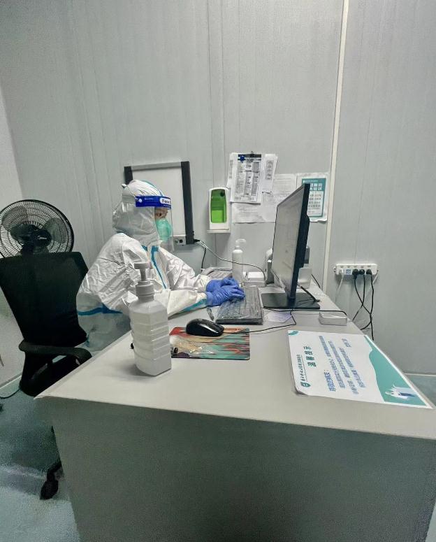 疫情期间发烧怎么办？别怕，记者亲历发热门诊