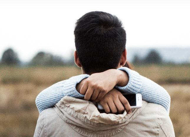 男追女的2个大忌：别刚认识就掏心掏肺