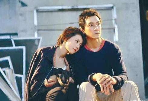 恋爱解惑：对她好和讨好她究竟有何不同？