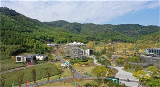 国学经典诗词【送蓬仙兄返里有感】原文及解析