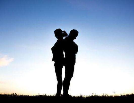 分手后，该删了还是留在列表当陌生人?