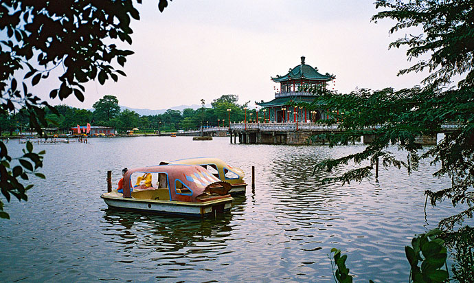 国学经典元曲【红绣鞋·重到吴门】原文及解析