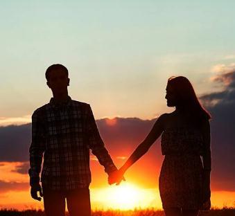 男方母亲反对的爱情，到底要不要继续？