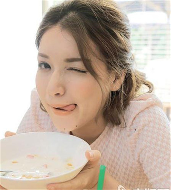 为什么女生会很在意男朋友的前任？