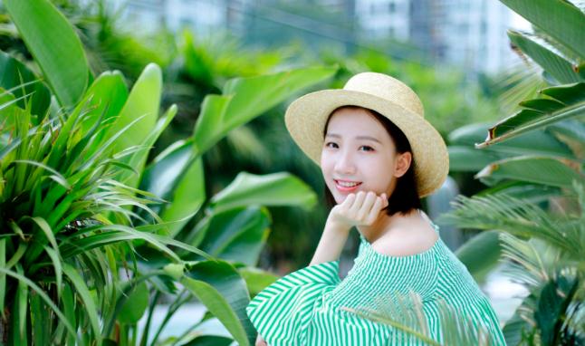 女生会喜欢上一个追了她很久的男孩吗？