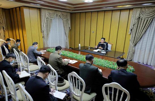 朝鲜近期出现35万发热病例 金正恩视察国家紧急防疫司令部