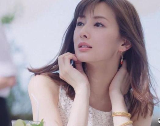 两性需求理论 | 女生真的不在乎男生有没有钱吗？