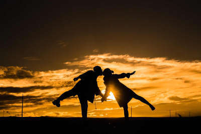 两性需求理论 | 异地恋需要天天联系吗？