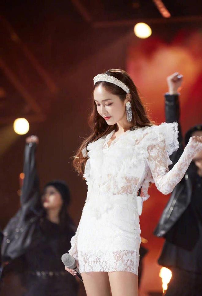 郑秀妍浪姐3五公现场写信 感激世界各地的支持和爱