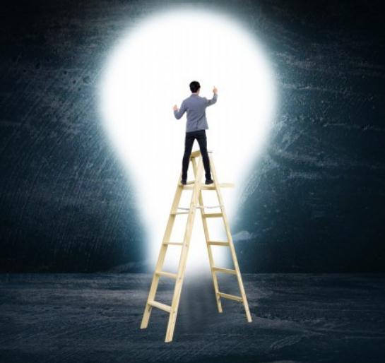 青春 | “有些人25岁就死了，只是到75岁才埋葬。”