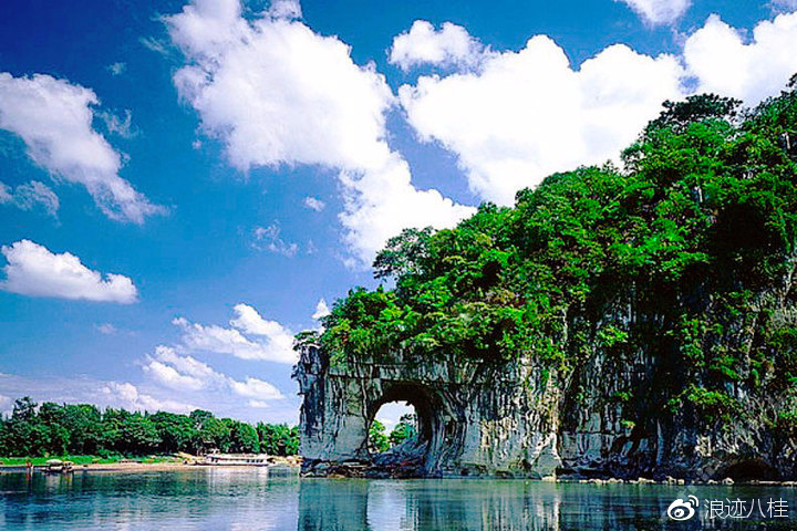 成语故事释义-凿空指鹿