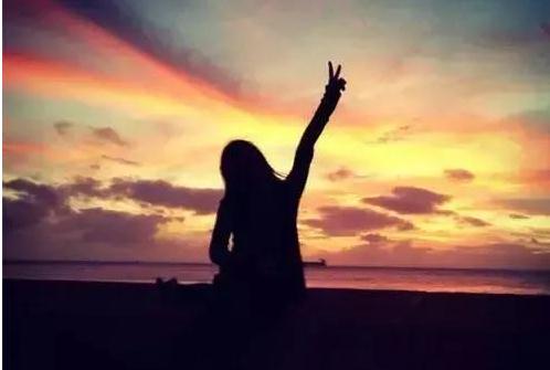 女人这样“调戏”男友，他会越来越喜欢你