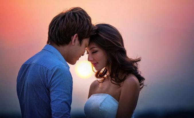 高情商女人，都懂得用这一招走进男人心