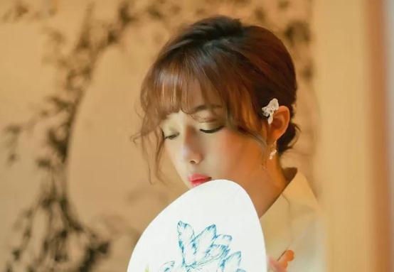 宅女如何足不出户吸引心仪男生上钩！