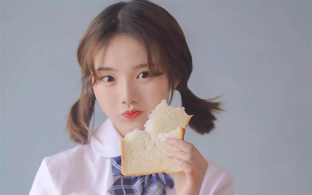 相貌普通的女生，要如何俘获男人的心？