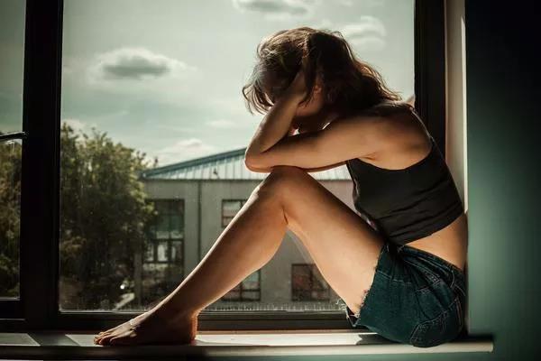 分手后，如何才能彻底走出“失恋阴霾”！