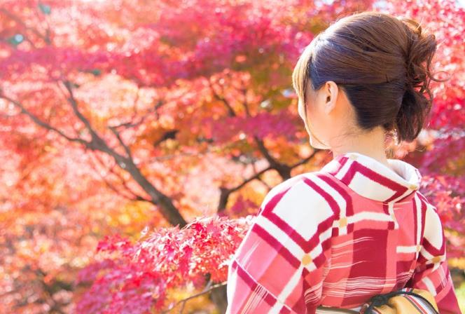 男生问：如何与分手多年的女友复合？