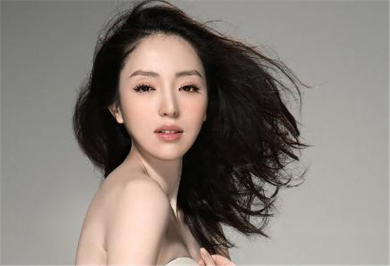 老公婚内出轨两年，现在和我提出离婚，说他跟小三才是真爱，我该如何处理？