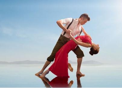 女生问：和异地男友订婚后，他对我时冷时热，我该怎么办？