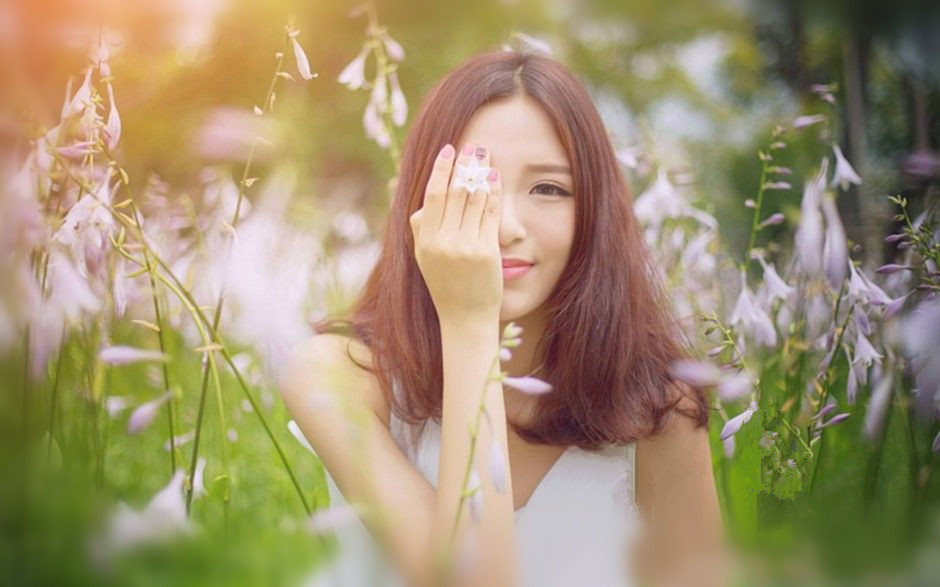 男友因发现我和前男友微信上聊天要和我分手，我该如何挽回？