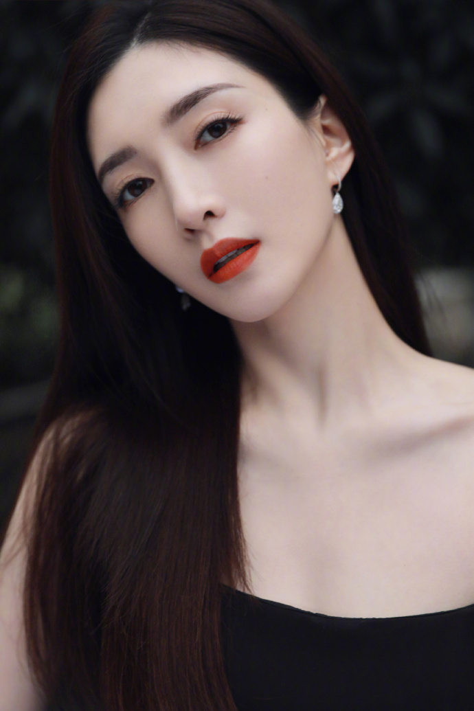 恋爱门诊：相亲认识的比我小九岁的大三女生，还能够继续下去吗？