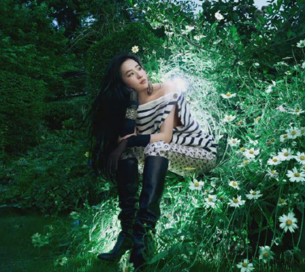 办公室让你通知领导去开会，领导拒绝了，你夹在中间该怎么办？