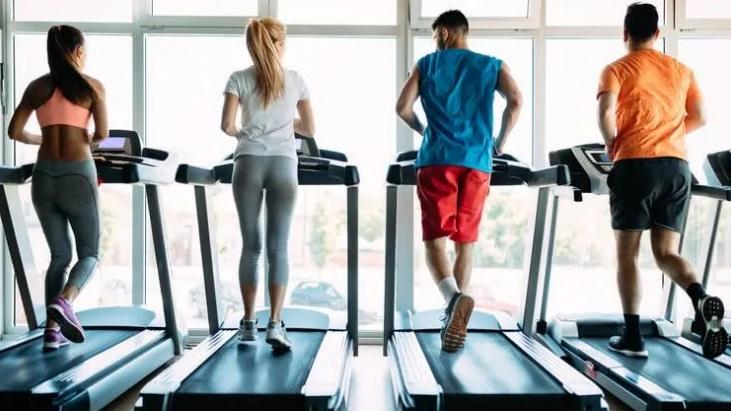 老板提拔我的下属当我的领导，感觉太丢人，该怎么办？