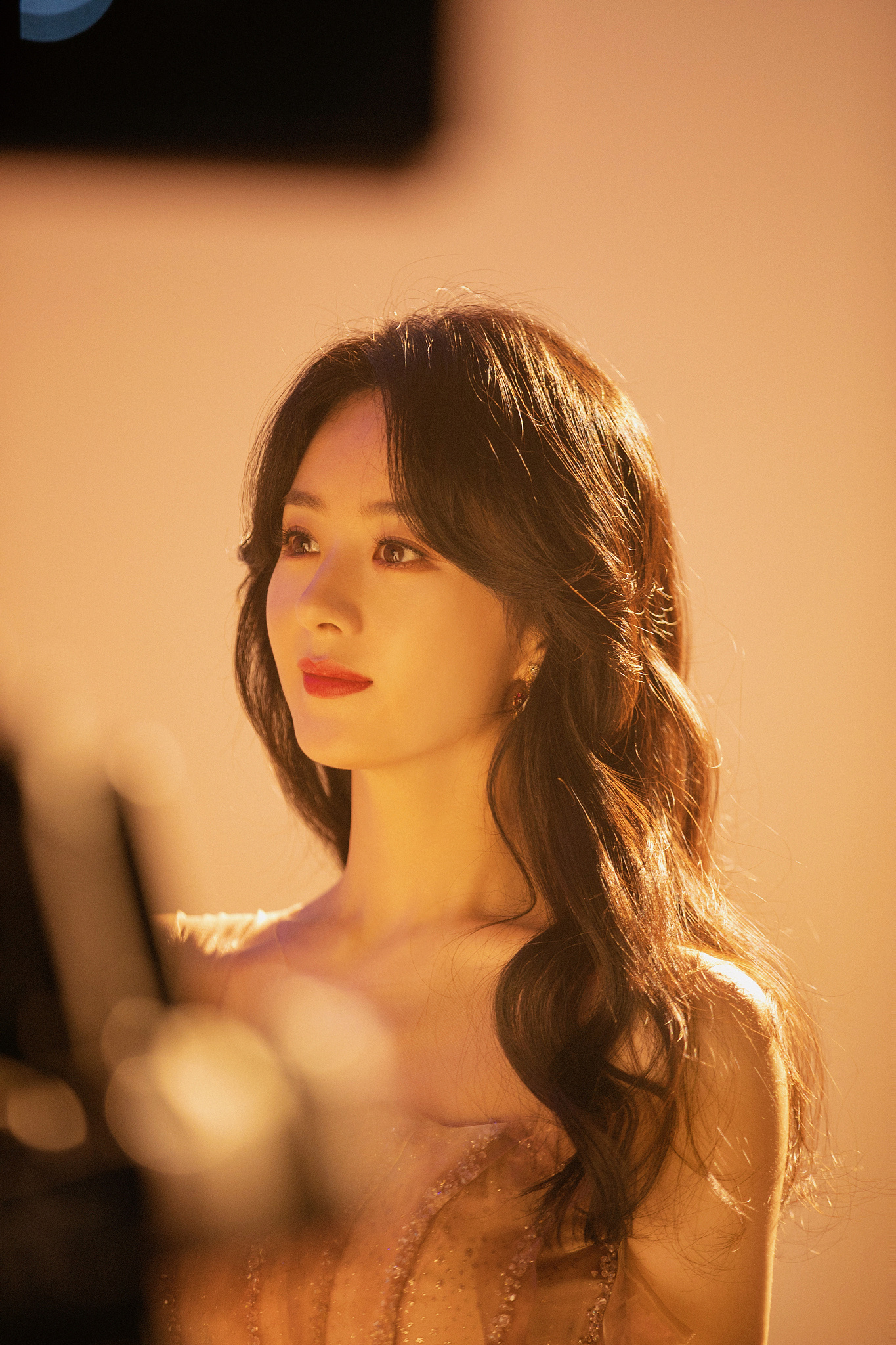 职场上不和领导来往，但工作能力很强，会被领导提拔吗？