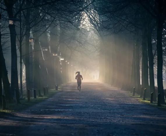 总是沉浸在“白日梦”中不能自拔？带你了解强迫型幻想症