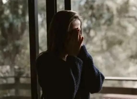 如何自测抑郁症？这几个标准你一定要知道！