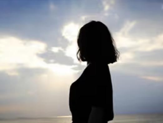 你感觉自己自卑、内向、社交恐惧吗？