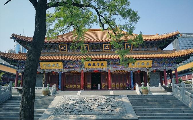 对抑郁症患者应该怎样开导呢?