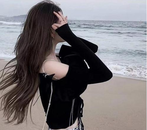 喜欢的女生这样表现，暗示你可以和她约会