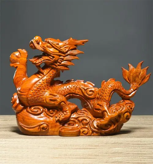 办公桌上的吉祥物  可不是随便摆放的