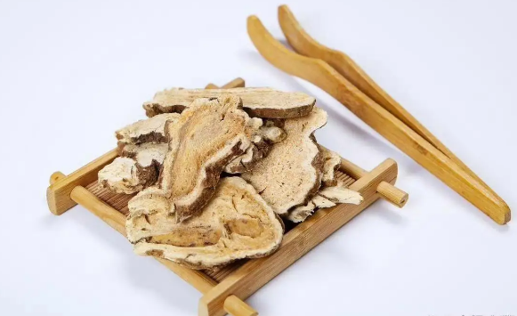 上焦不通用黄连 ，中焦不通用白术 ，下焦不通用附子 ，牢记用药思路