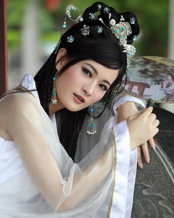 戴银戒指的好处到底有哪些?