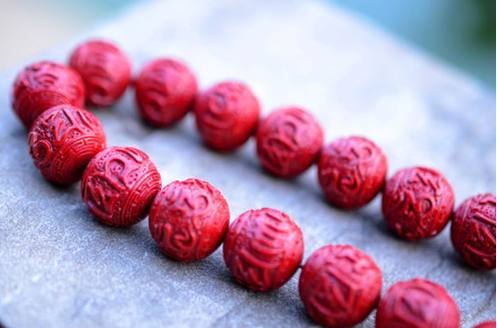 犯太岁佩戴朱砂有帮助吗，佩戴朱砂的禁忌