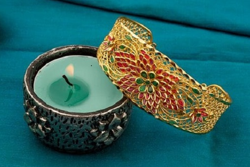 女人阴气重戴金还是戴银好，有什么讲究