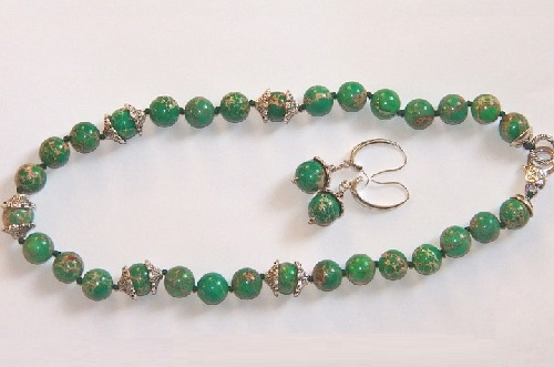 三种女人不适合戴翡翠，翡翠的佩戴禁忌