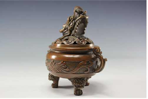 香炉里面放什么旺财